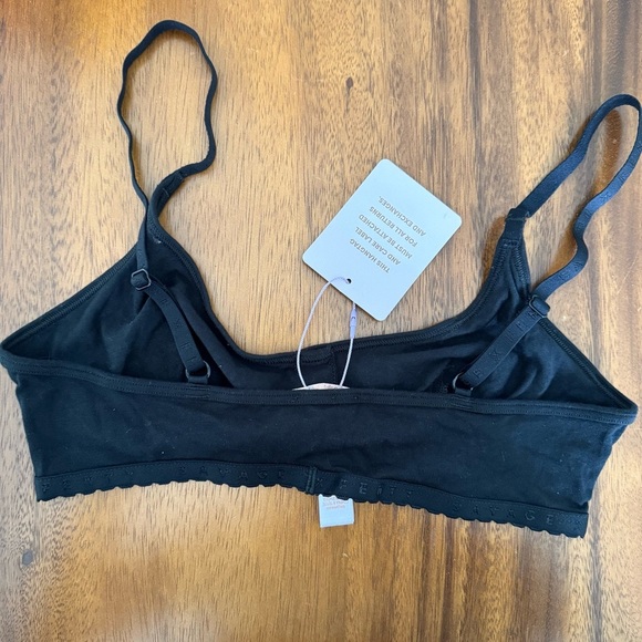 NWT Savage X Fenty Black Bralette Size Small Adjustable Straps Elastic Logo - Picture 3 of 5